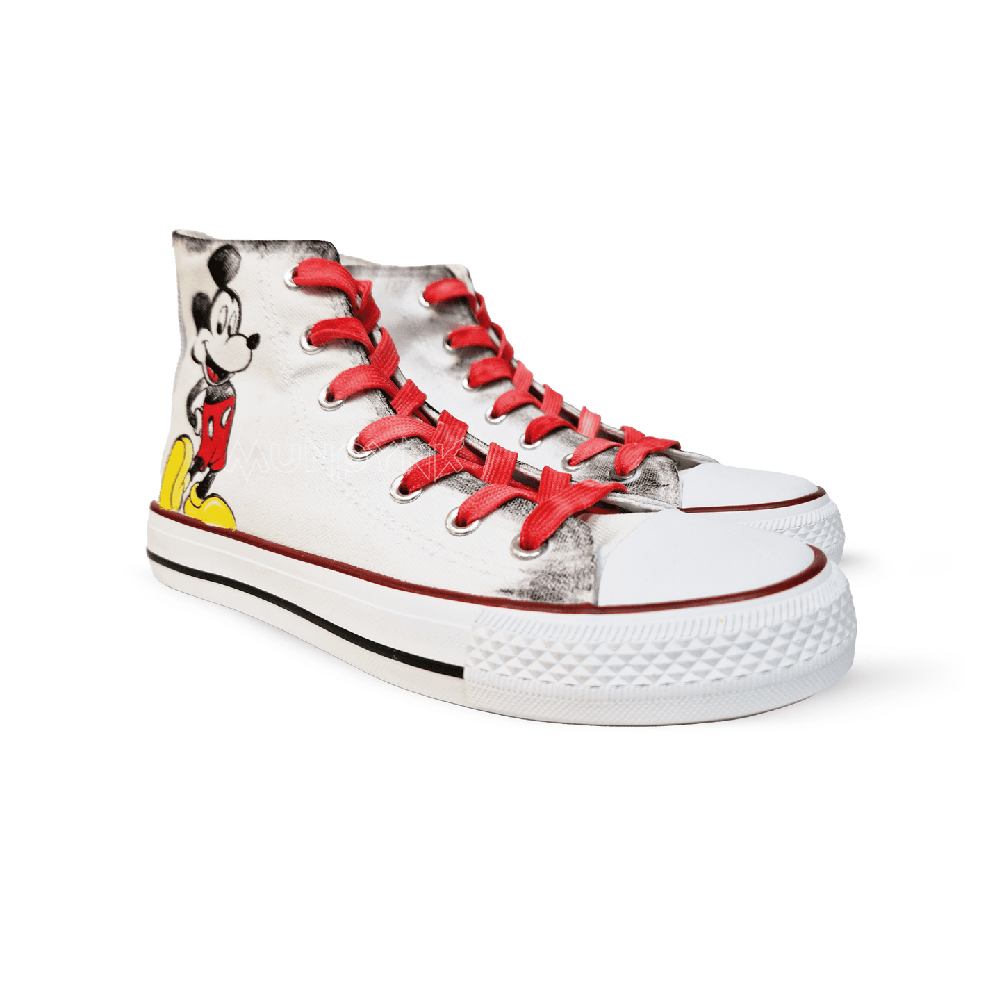 zapatillas de tela blanca con dibujo de mickey mouse con cordones rojo