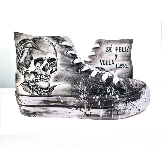 Zapatillas Pintadas Plataforma Pluma y Calavera /  Blanco y Negro